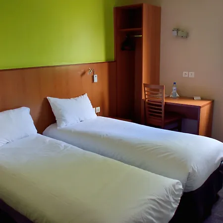 Brit Hotel Confort Rouen Centre فندق 2*