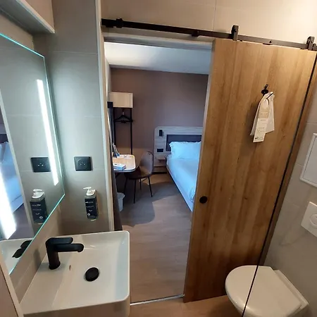 فندق Brit Hotel Confort Rouen Centre 2*