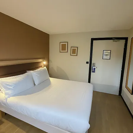 فندق Brit Hotel Confort Rouen Centre