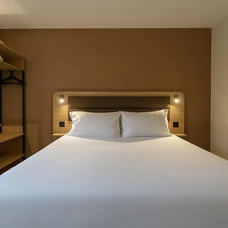 فندق Brit Hotel Confort Rouen Centre روان
